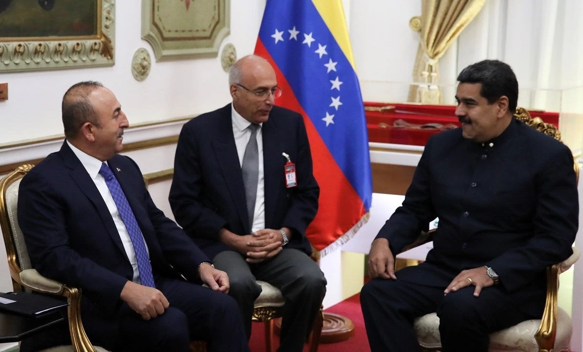 Τελειωμένη υπόθεση η Τουρκία για τις ΗΠΑ: «Θάνατος σε κάθε τι αμερικανικό – Αδελφός μας ο Μαδούρο» – Η Άγκυρα προκαλεί οργή στην Ουάσινγκτον